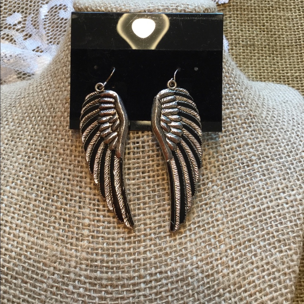 Wing earrings